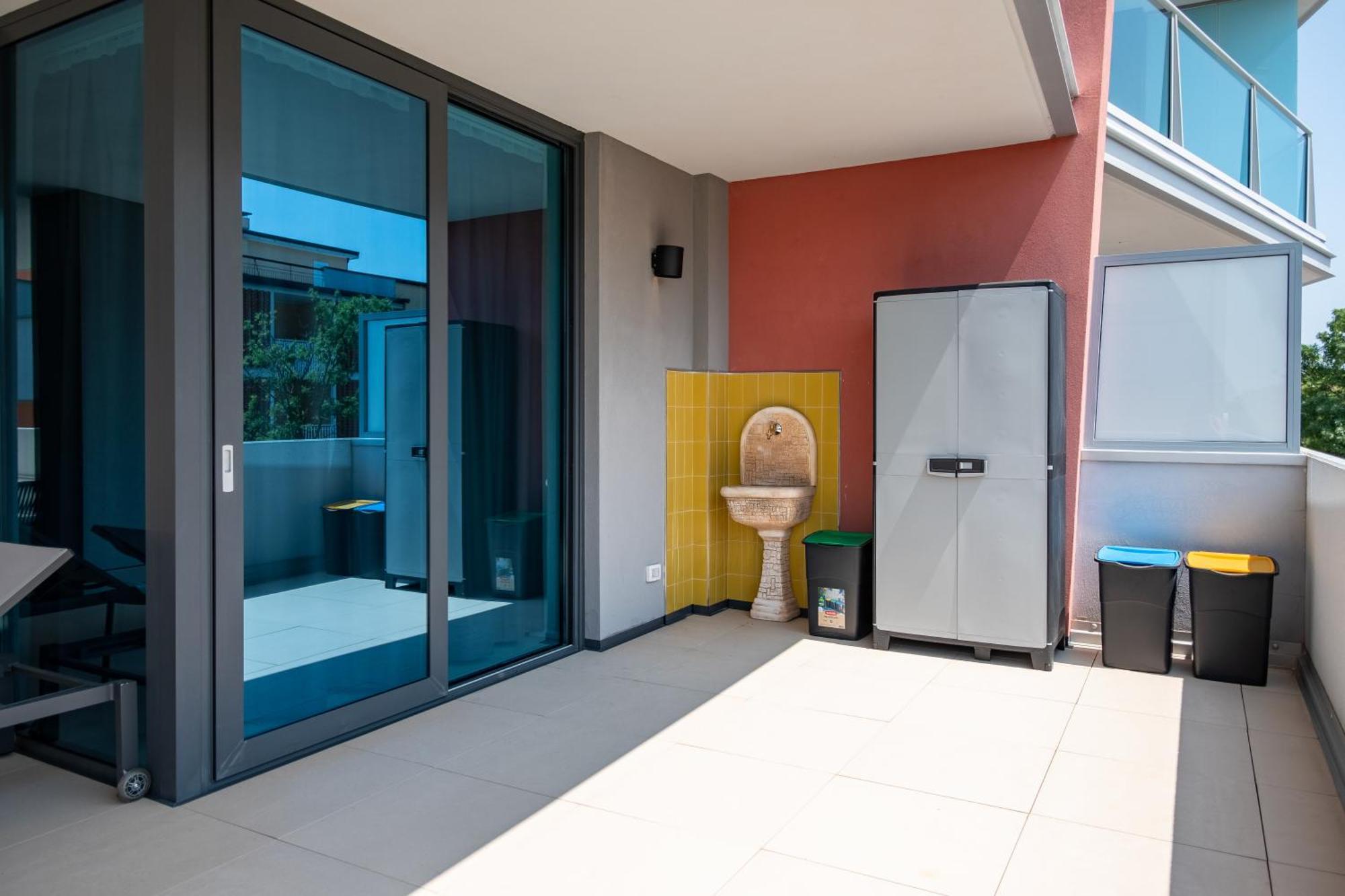 Aparthotel Zefiro Com Design, Large Terrace, Bike, Near Beach And Thermal Grado Exterior photo